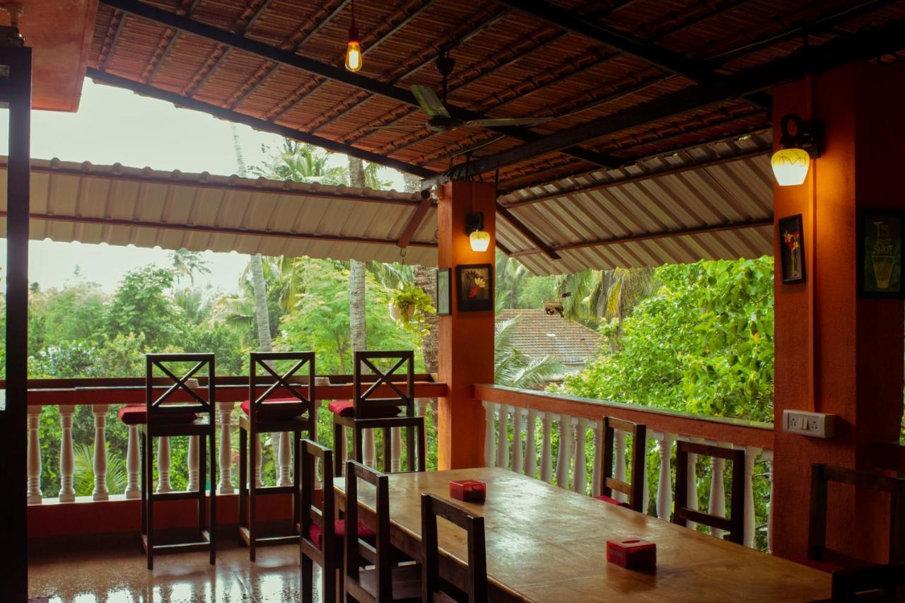 Bonds Hostel Candolim Ngoại thất bức ảnh