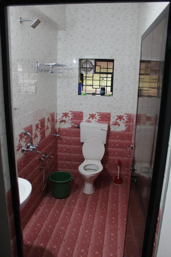 Bonds Hostel Candolim Ngoại thất bức ảnh
